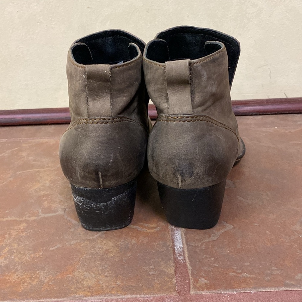 Born Rachelle Women's Brown Ankle Boots - Picture 6 of 7
